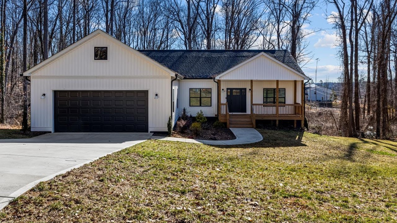 428 Florence Cir, Statesville, NC