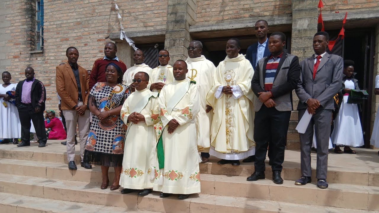 Maneno ya Paroko wa parokia ya Ulete Padre Vitalis Msamba kwa Mashemasi na waamini