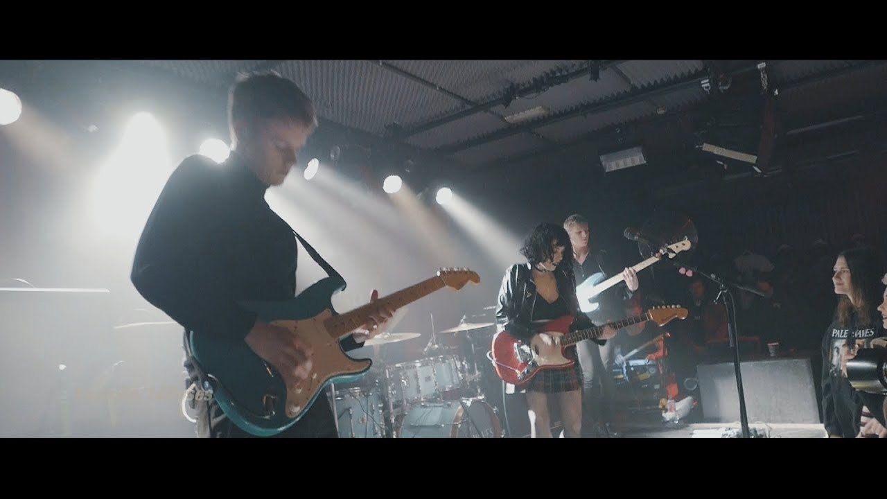 Pale Waves (live) 