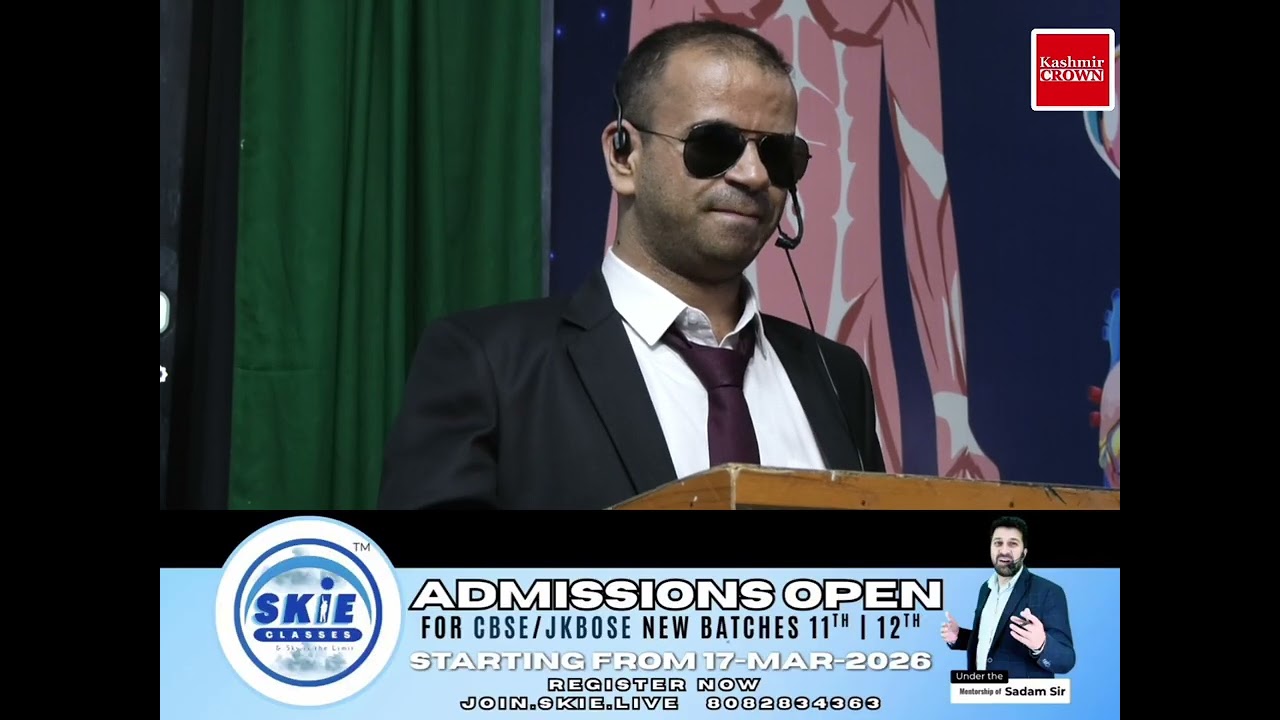 Kashmir Kay Liyay Misal:Visually Blind Irfan Lone Motivates Hundreds Of Students In SKIE Classes 