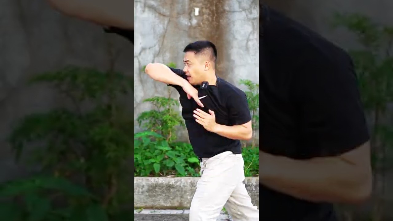 Li&ecirc;n Ho&agrave;n Combo C&ugrave;i Chỏ Để Tự Vệ Ngon | VinKungfu #Shorts