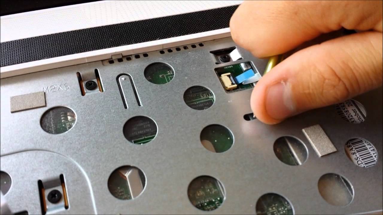 Jak wymienić nagrywarkę CD DVD w Asus K53S | ForumWiedzy