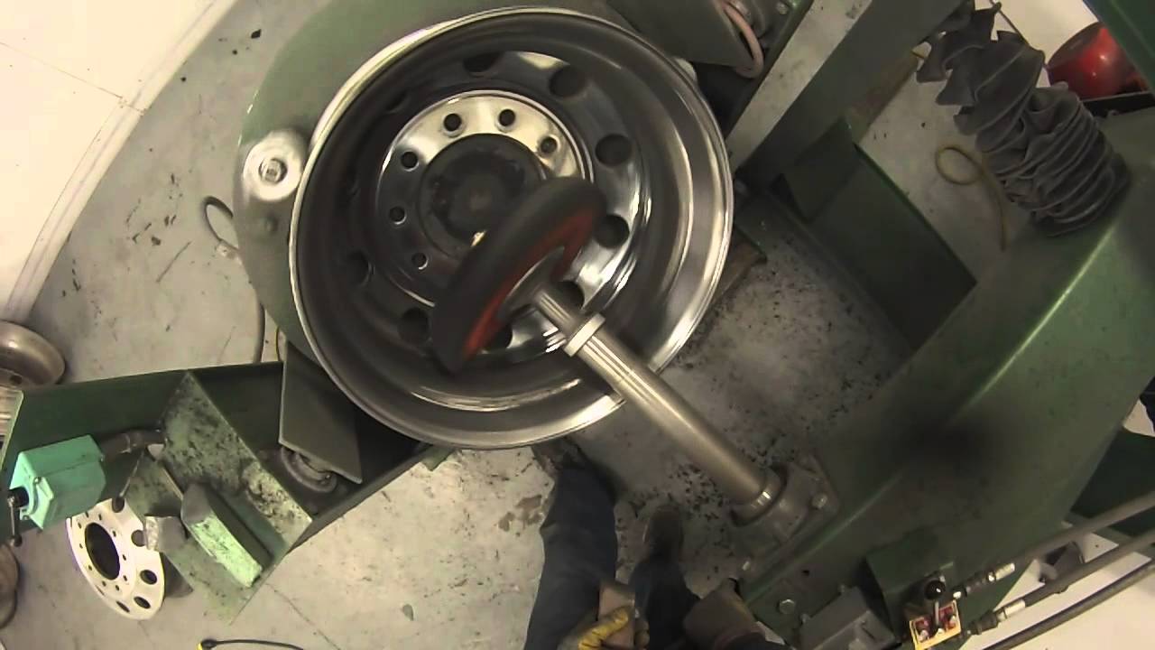 Wheel Polishing Machine @ Evan's Detailing and Polishing