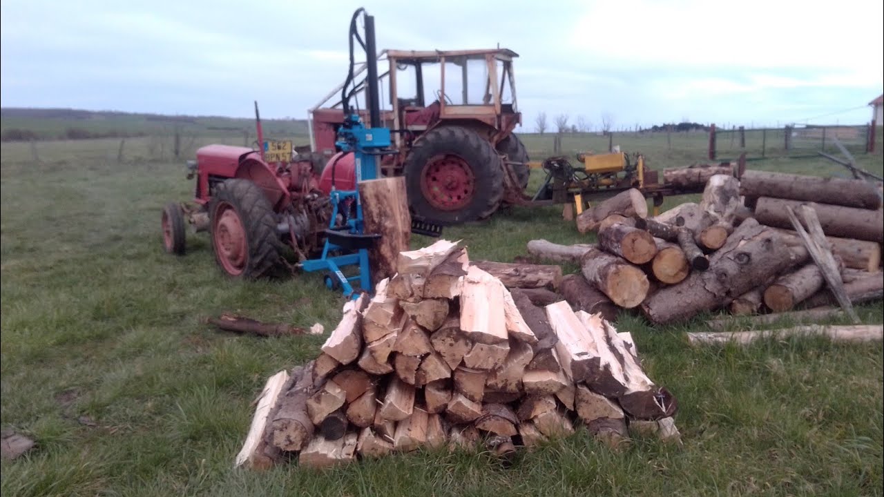 présentation fendeuse 13t/fendage bois de chauffage attelé au Massey 865ds