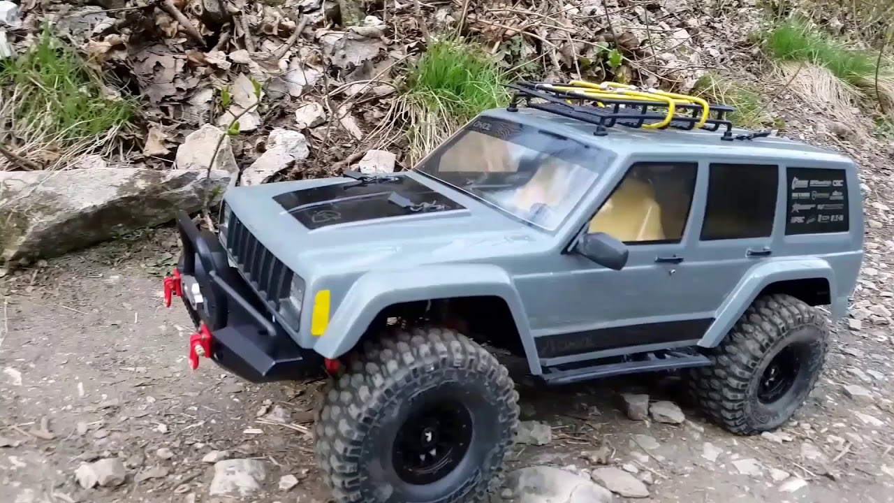Axial SCX10 II, Jeep Cherokee RTR, New Front And Rear Bumper