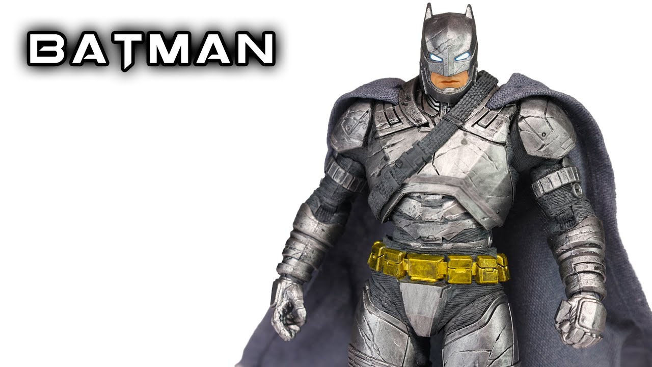 McFarlane ARMORED BATMAN v Superman: Dawn of Justice Action Figure Review