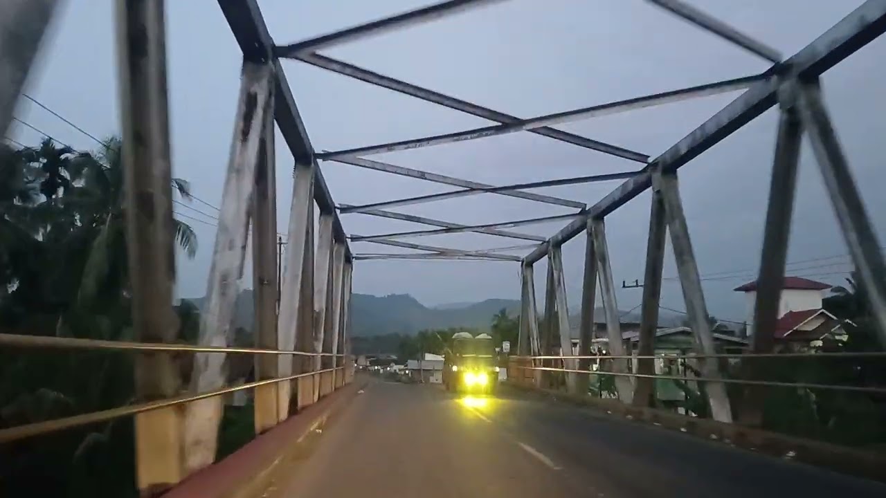 PERJALANAN SORE DAN MALAM PADANG TO SUNGAI PENUH VIA TAPAN MELINTASI HUTAN TNKS