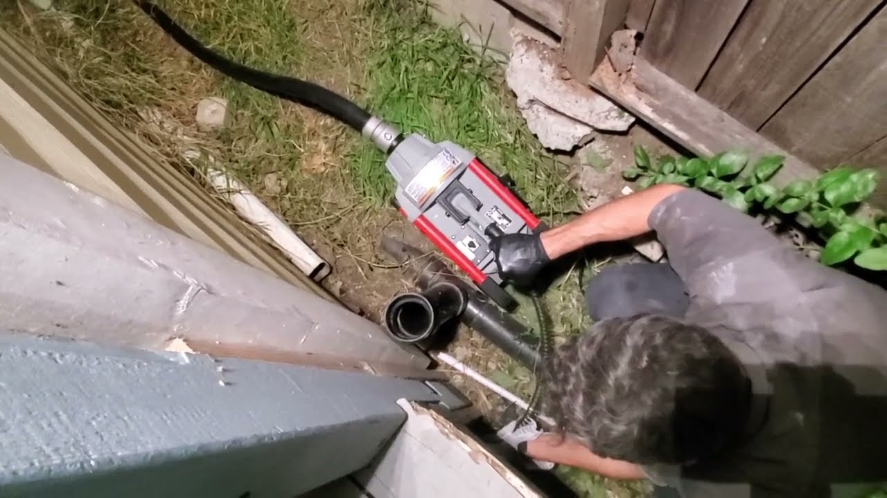 Первая расчистка БОЛЬШИХ корней с помощью секционной машины Ridgid K-60SP