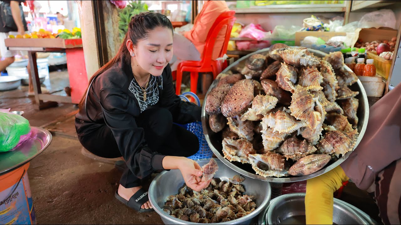 CONCH Salad Cooking | How to cook Conch | Market Show | Sea Food Item In My Country