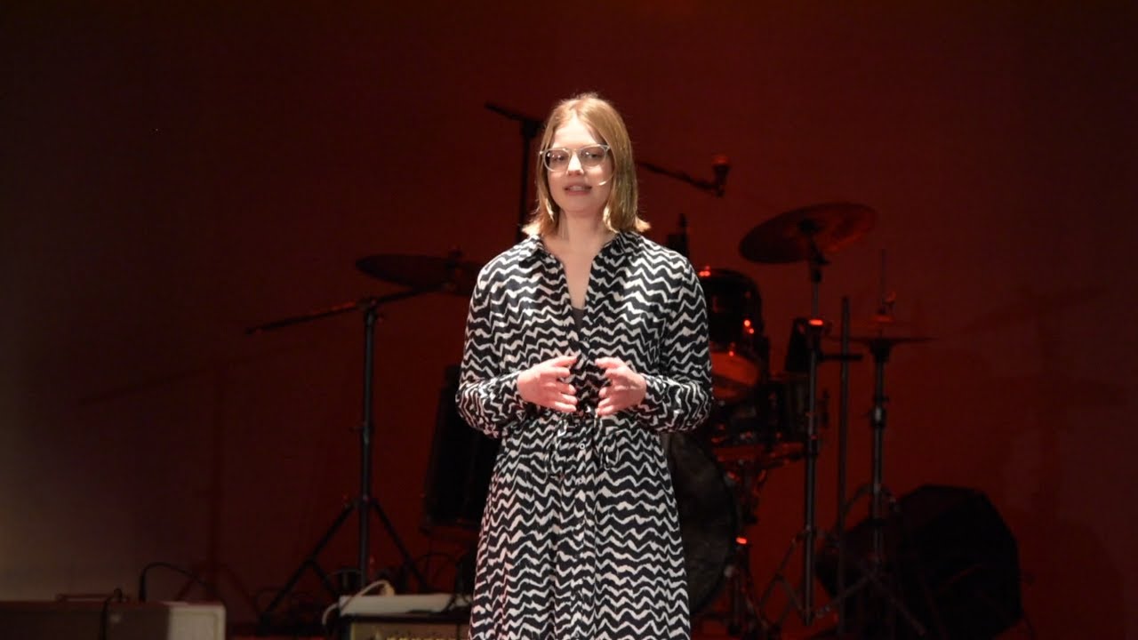 How bullying changes your life | Fleur Berden | TEDxRoermond