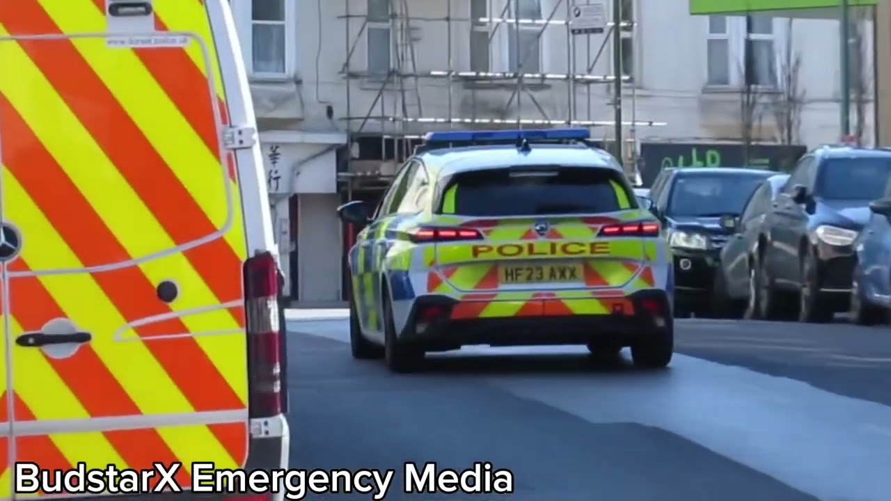 *800 SUBSCRIBERS* Spotting at Bournemouth Police Station - SIREN DEMO