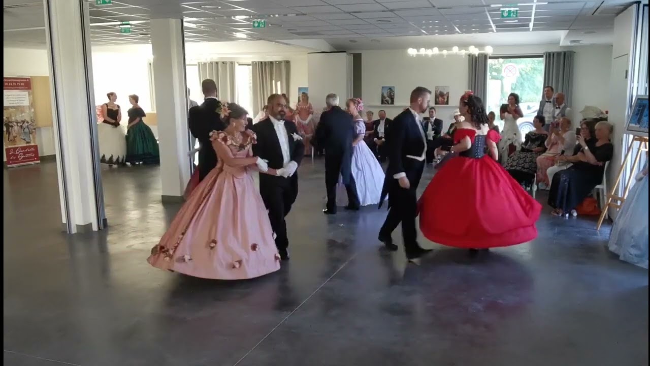 Quadrille des fleurs Figure 1 : Le Coquelicot