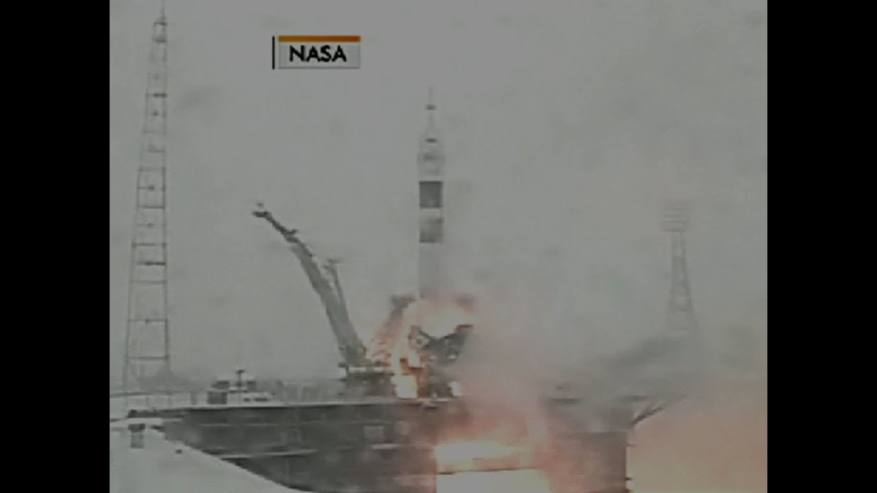 The Early Show - Russia launches Soyuz rocket with space station crew