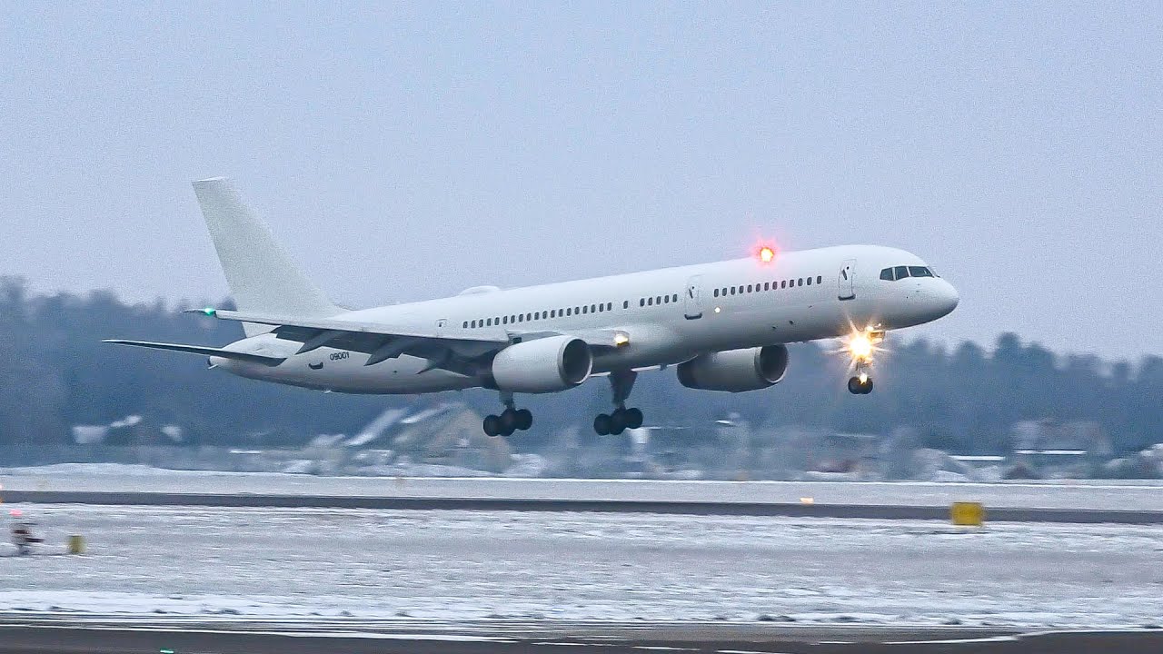 [RARE] United States Air Force 150th Special Operations | Boeing C-32B  00-9001 | Gdansk Airport