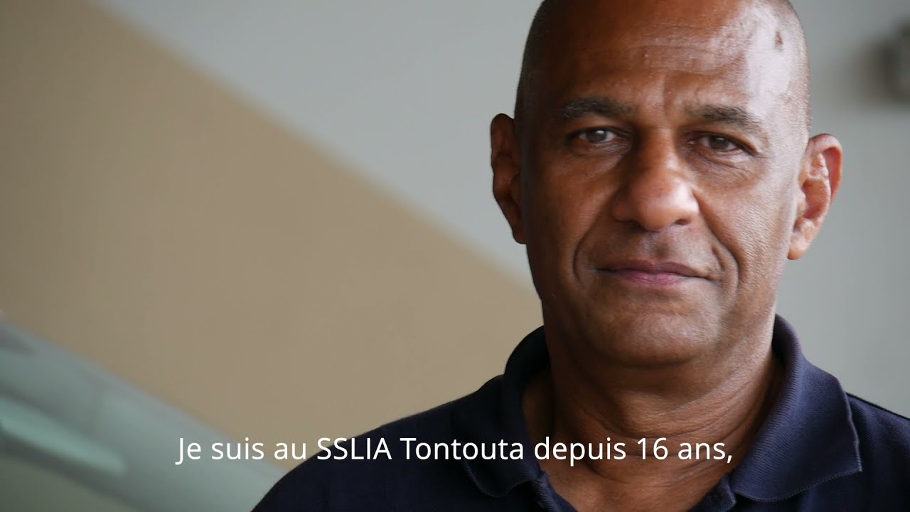 Herv&eacute; - Pompier de l'a&eacute;roport