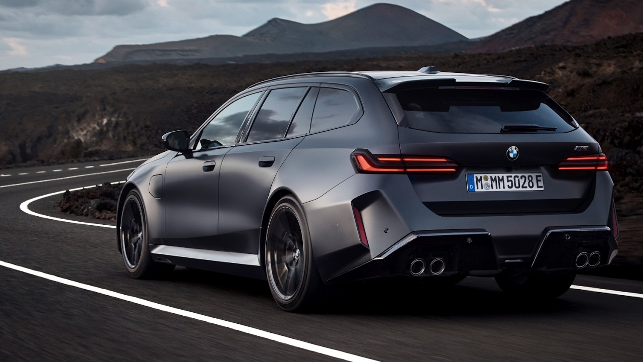 2025 BMW M5 Touring G99 - Driving + Sound