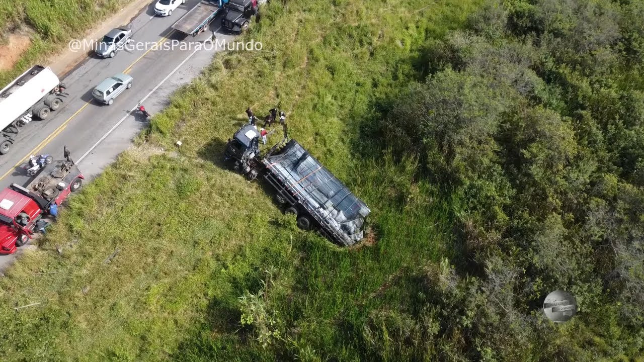 BR 381 GRAVE ACIDENTE CIDADE DE NOVA ERA MINAS GERAIS BRASIL.