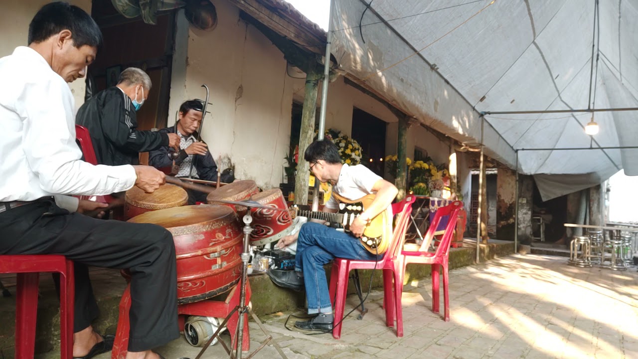 lưu thủy bình báng kim tiền