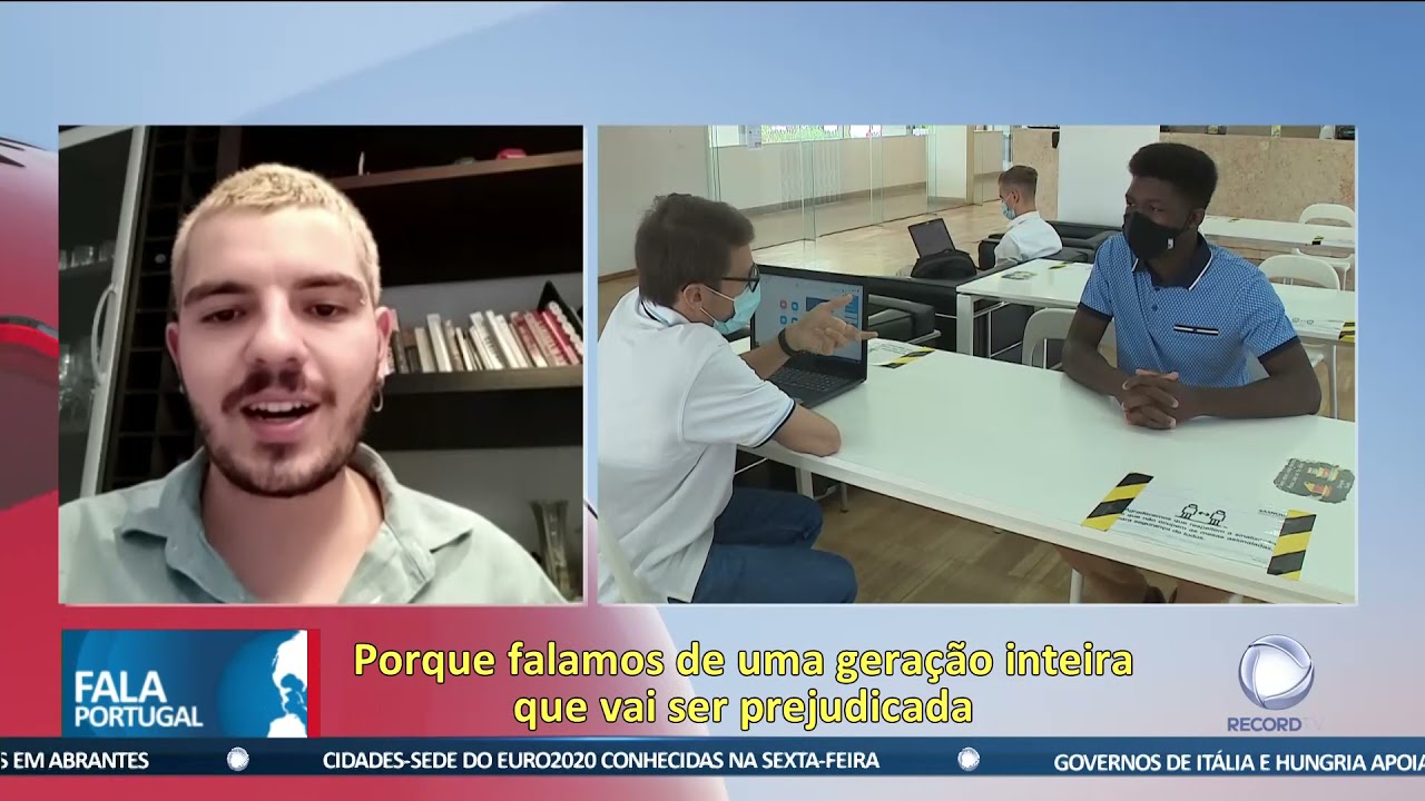 Faculdade de Letras com aulas &agrave; dist&acirc;ncia