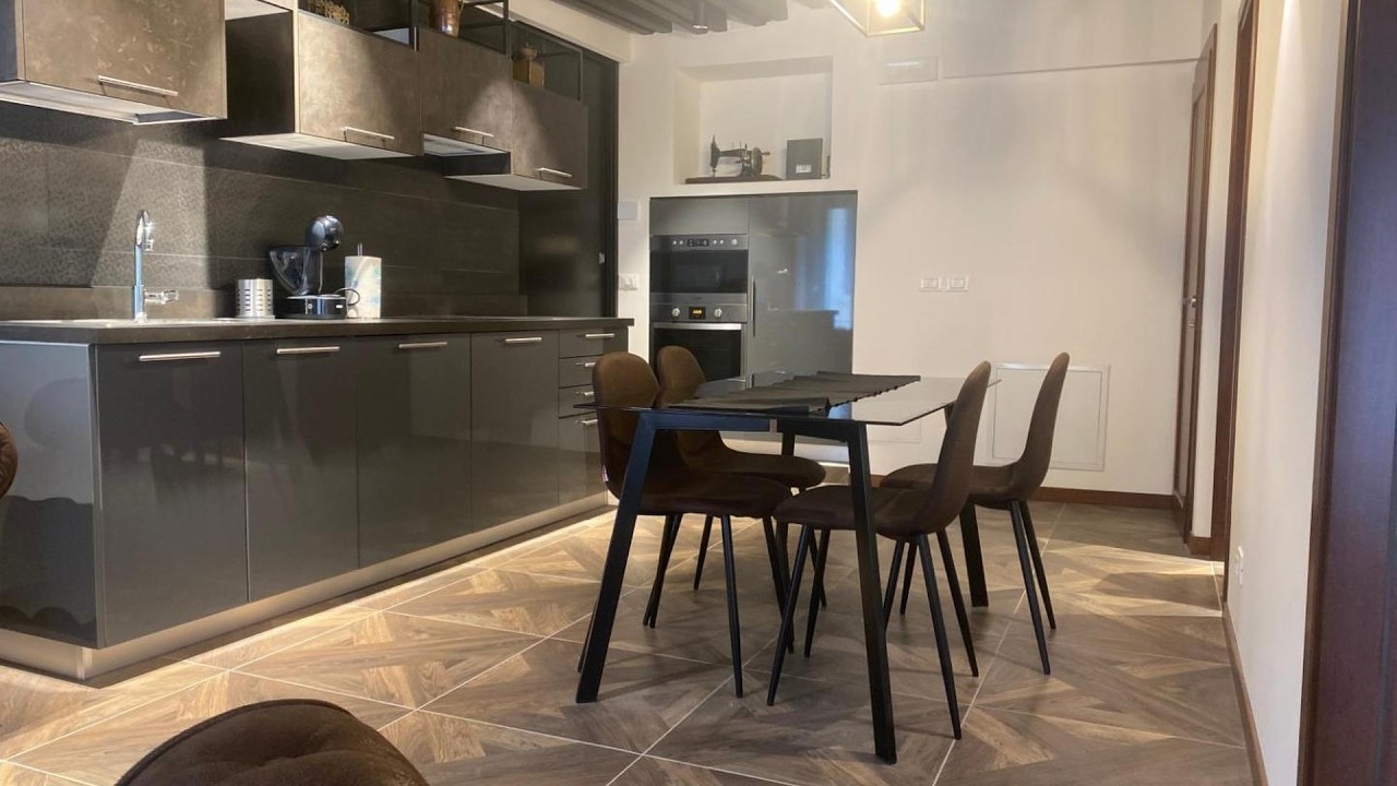 ANTIQUE Historical apartment | Venice, Italy | Hotel Review 🌟