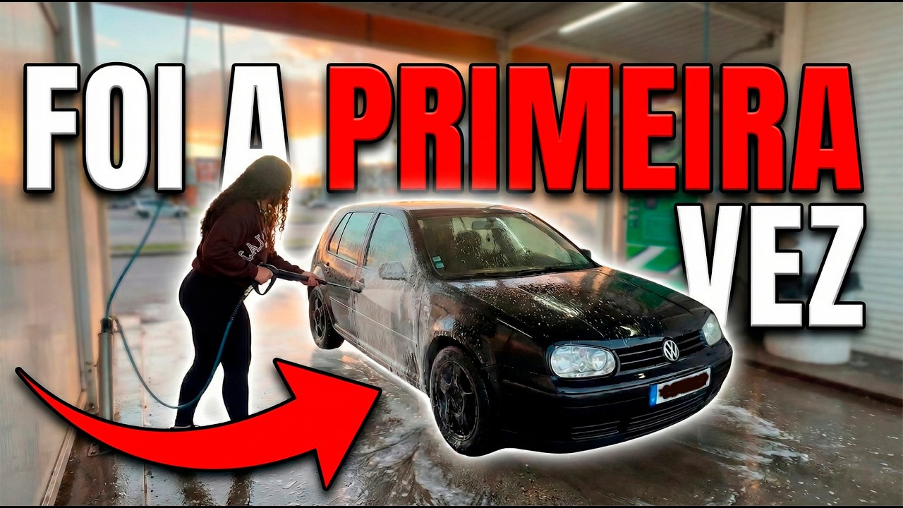 ELA RESOLVEU LAVAR O CARRO