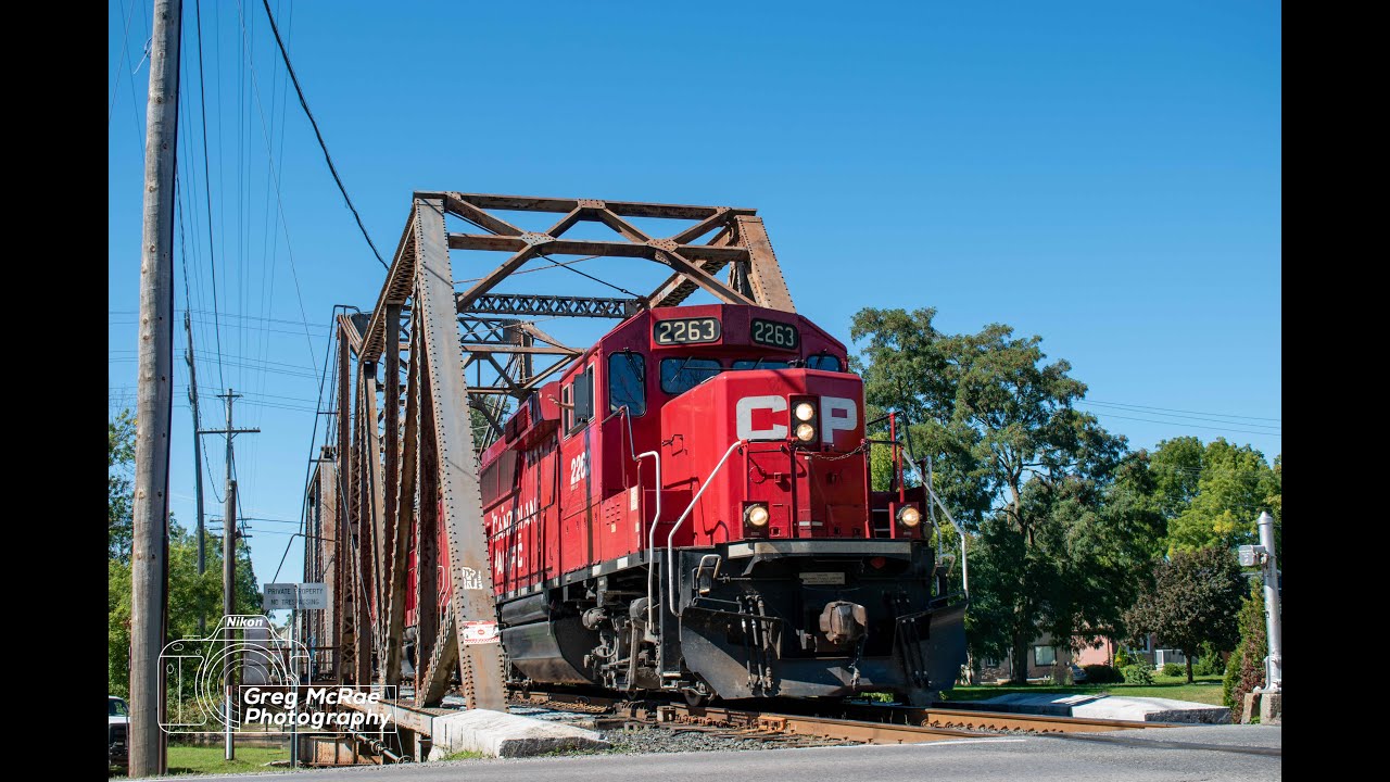 CP T08 Crossing The Trent Canal In Peterborough