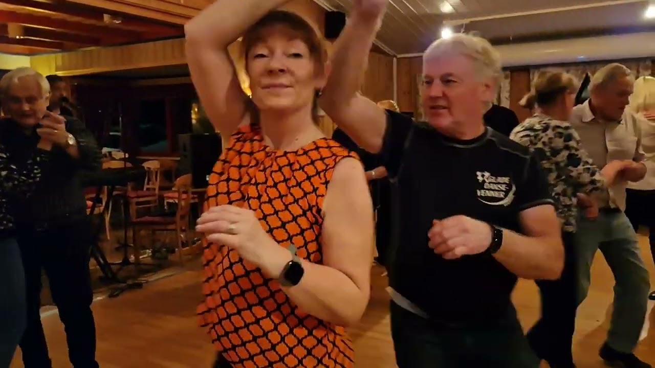 Främling med Alan Johansen på Kilde Løten Glade Dansevenner