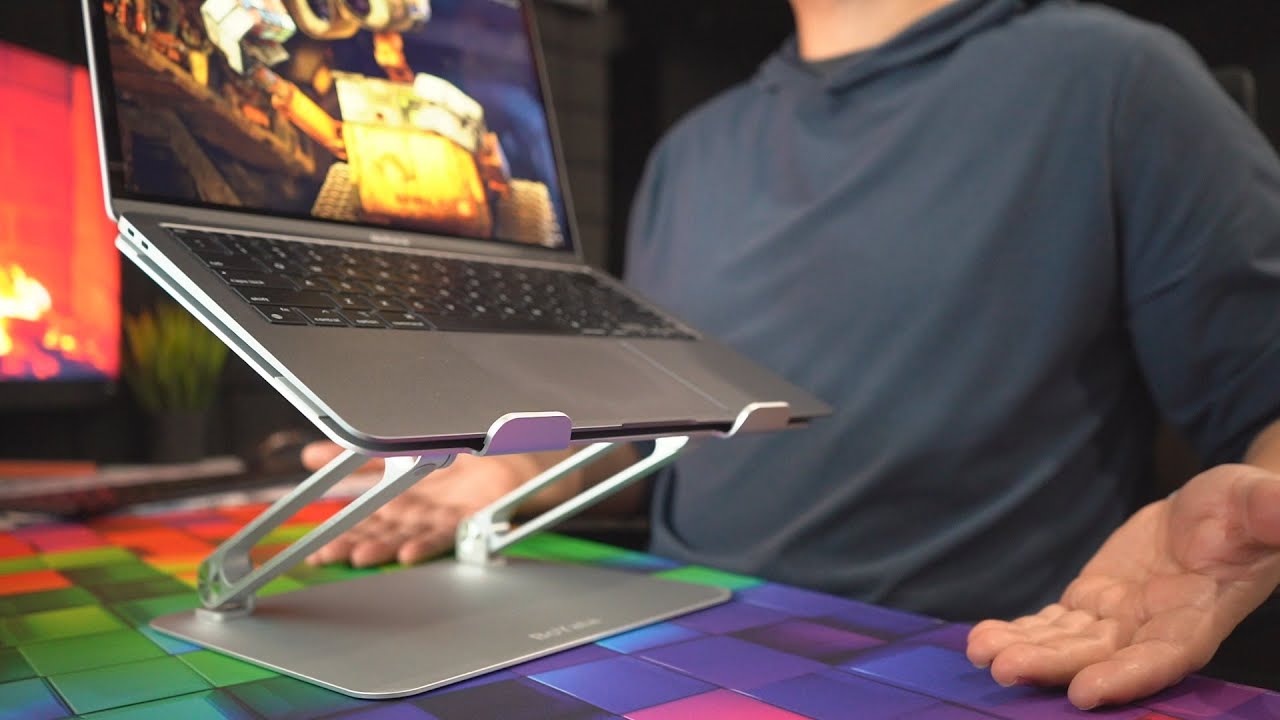 Adjustable Laptop Stand - Light and Easy - Boyata