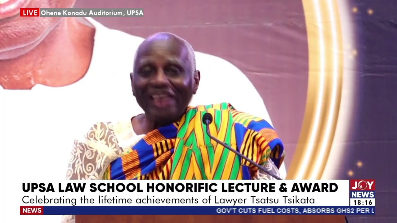 Я единственный человек со времен республиканской Ганы, вызванный в суд от имени президента &mdash; Цацу...