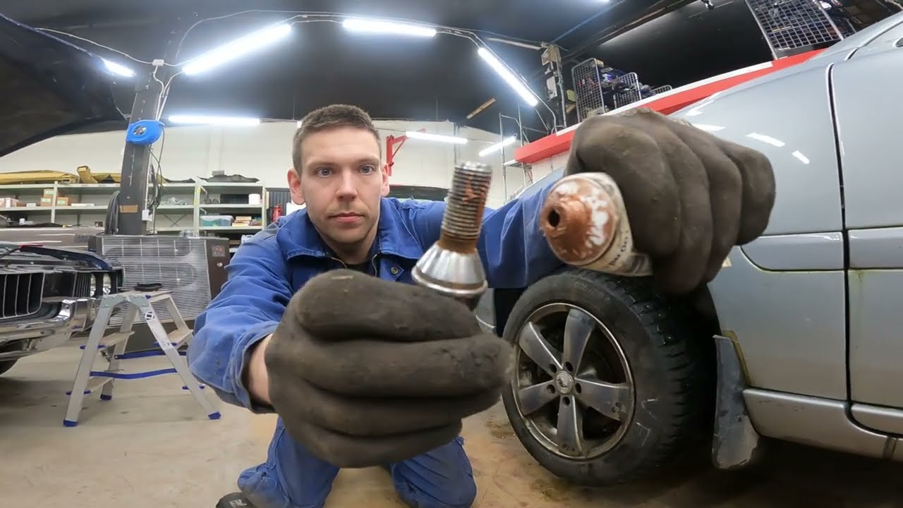 Byter Däck På Volvo v70 - Så Byter Du Däck På Bilen