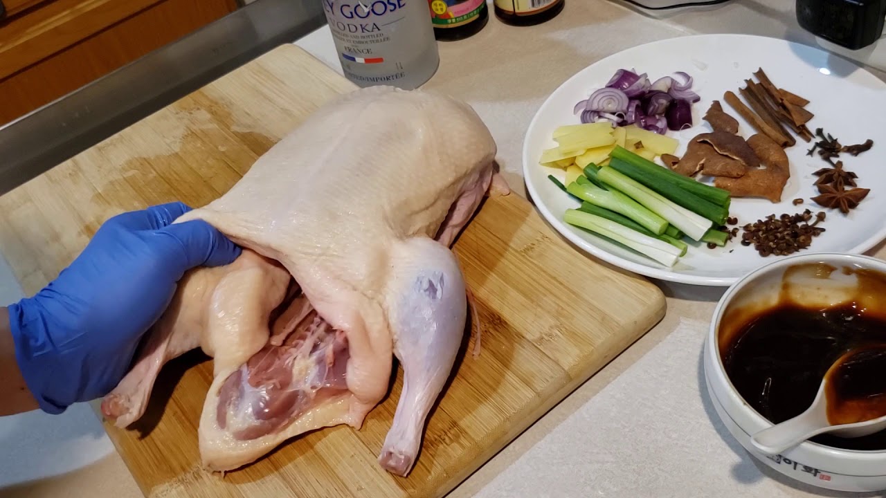 Cách làm vịt quay Saigon chợ lớn (Phần 1)/Roast Duck (Part 1) 🦆