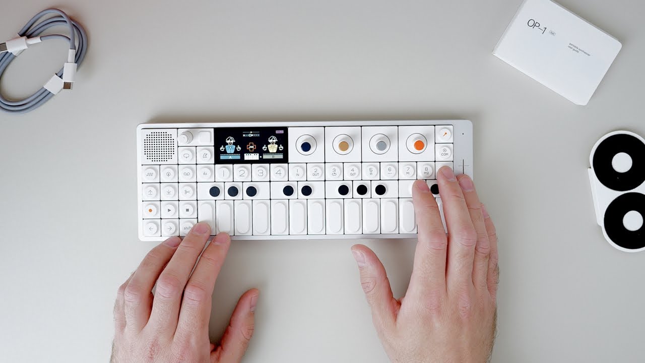 OP-1 Field - unboxing