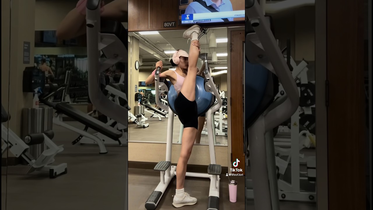BALLERINA+GYM #ballerina#gym#workout#pink#aesthetic#training#abs#ballet#dancer#grateful#health