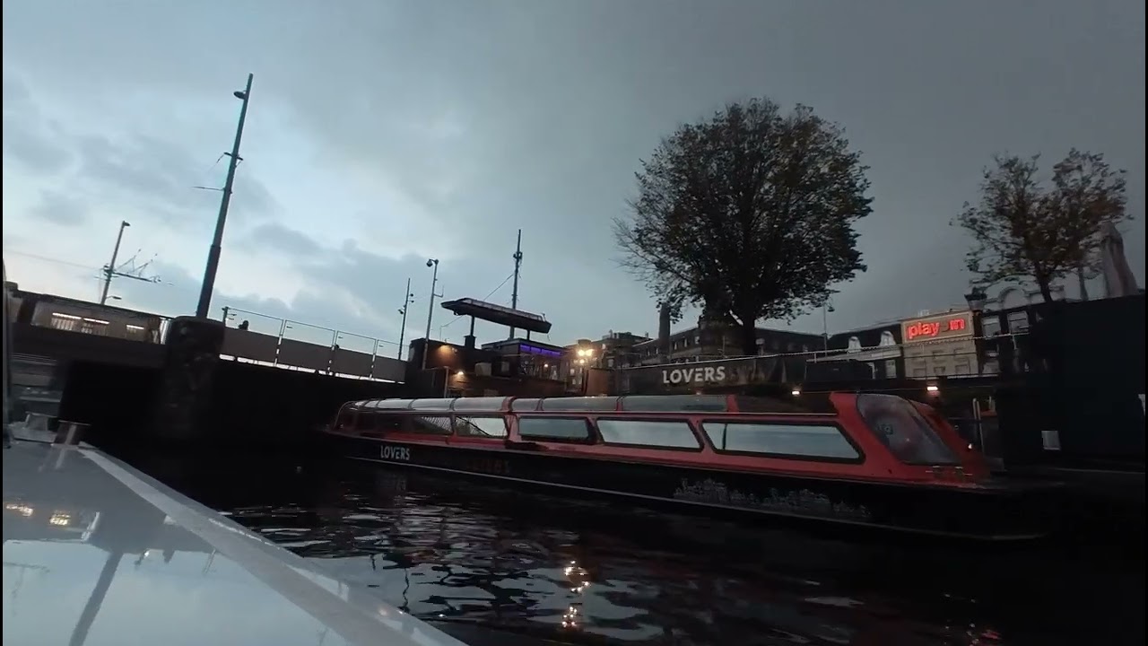 4K Amsterdam canal tour and exciting building culture 2
