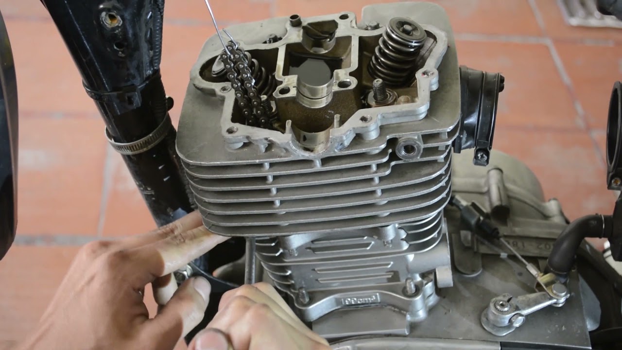 Suzuki Dr 200 Como cambiar Empaques cabeza de fuerza, balancines y sincronizar Adm 0.08 y Esc 0.13