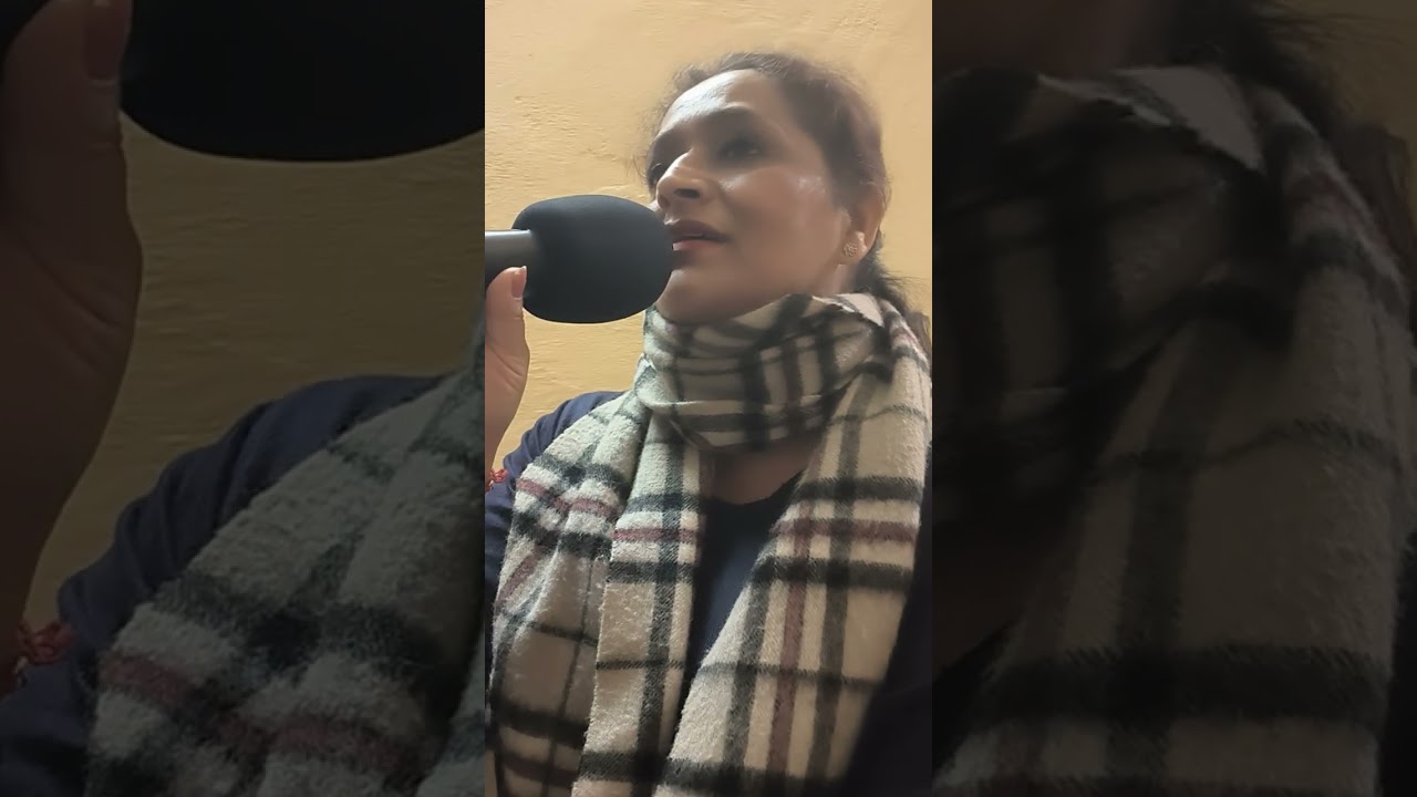 Humey tumsey pyar kitna, ye hum nhi jantey.