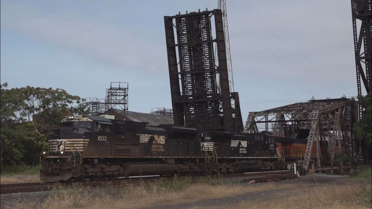 Railfanning CP503 Hick Tower Bridges, East Chicago, IN. 8-17-25.