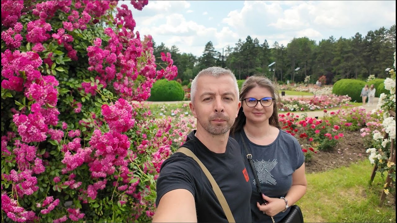Hai cu noi în Grădina Botanică din Iași 🌹✨