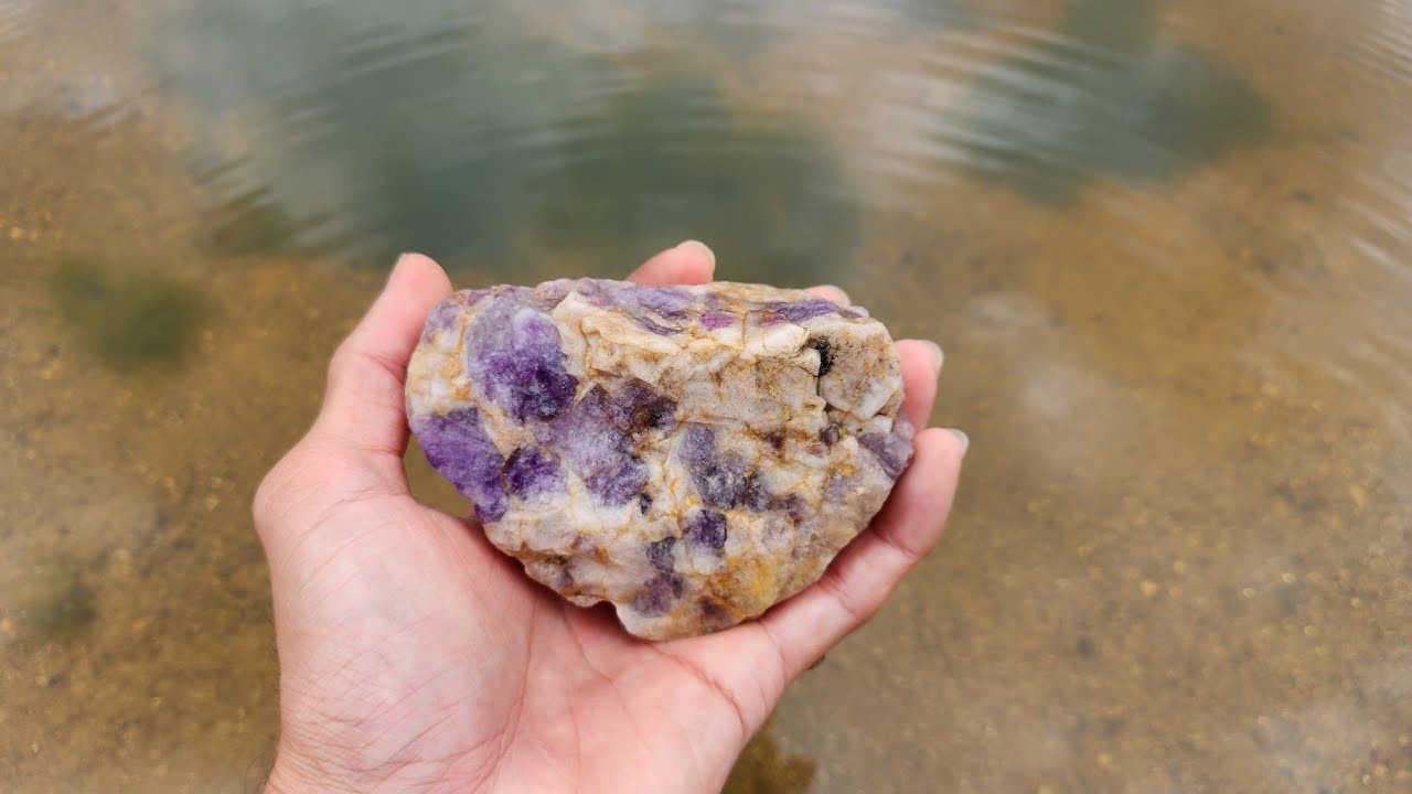 A PEDRA PRECIOSA DESSE LUGAR PODE VALER MUITO DINHEIRO ENTENDA !!!