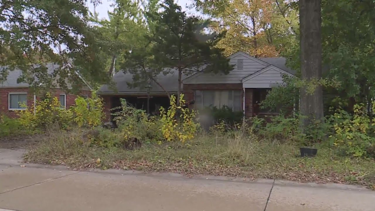 Webster Groves homeowner ignores several years of requests to maintain property