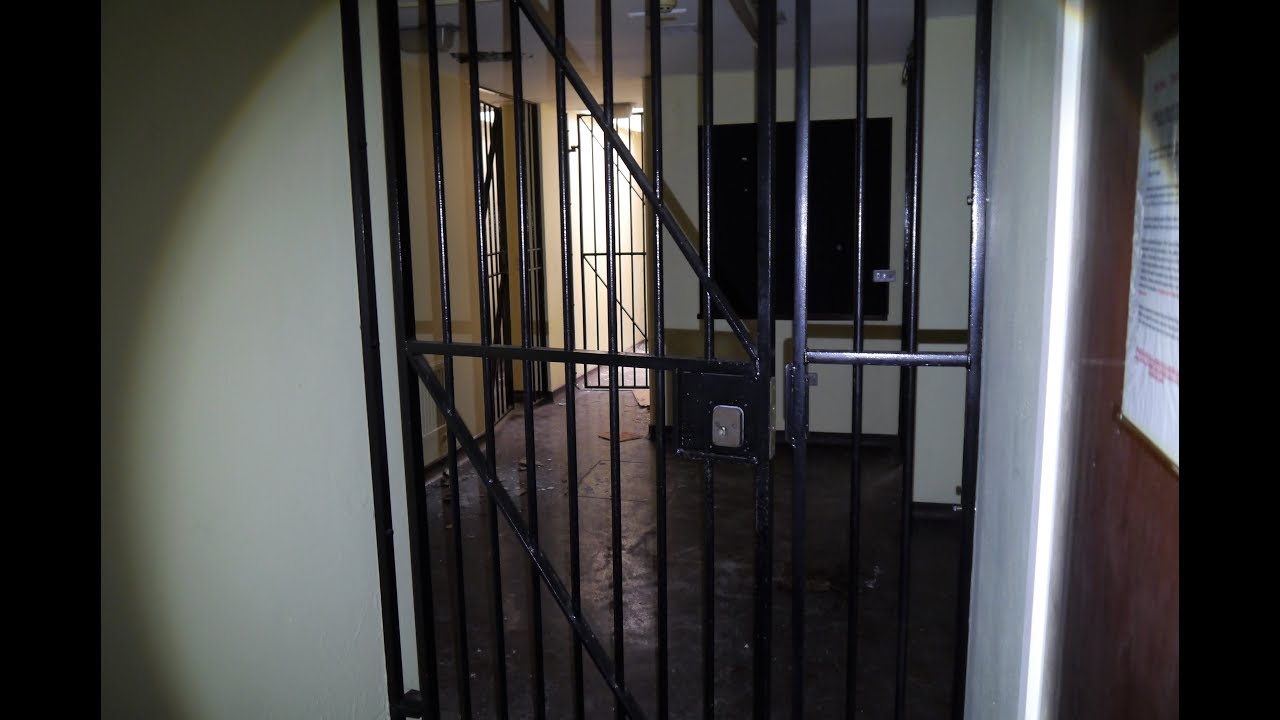 URBAN EXPLORE: ABANDONED SOUTHAMPTON POLICE STATION