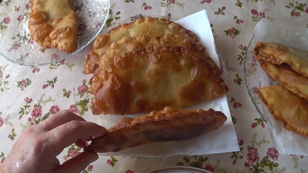 ЧЕБУРЕКИ ! Быстро , просто и легко ! Не устаю готовить по два раза в день 🤣 15 августа 2021 г.