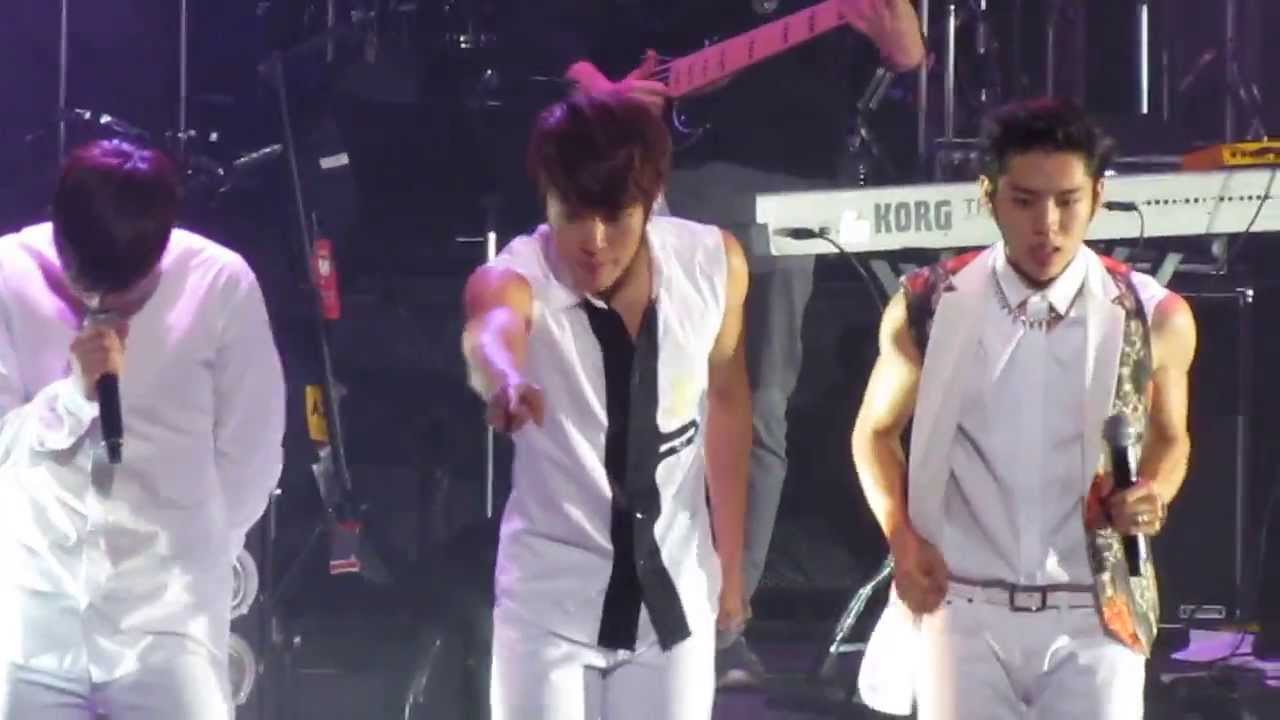 Cover Girl - Infinite One Great Step NY 131116