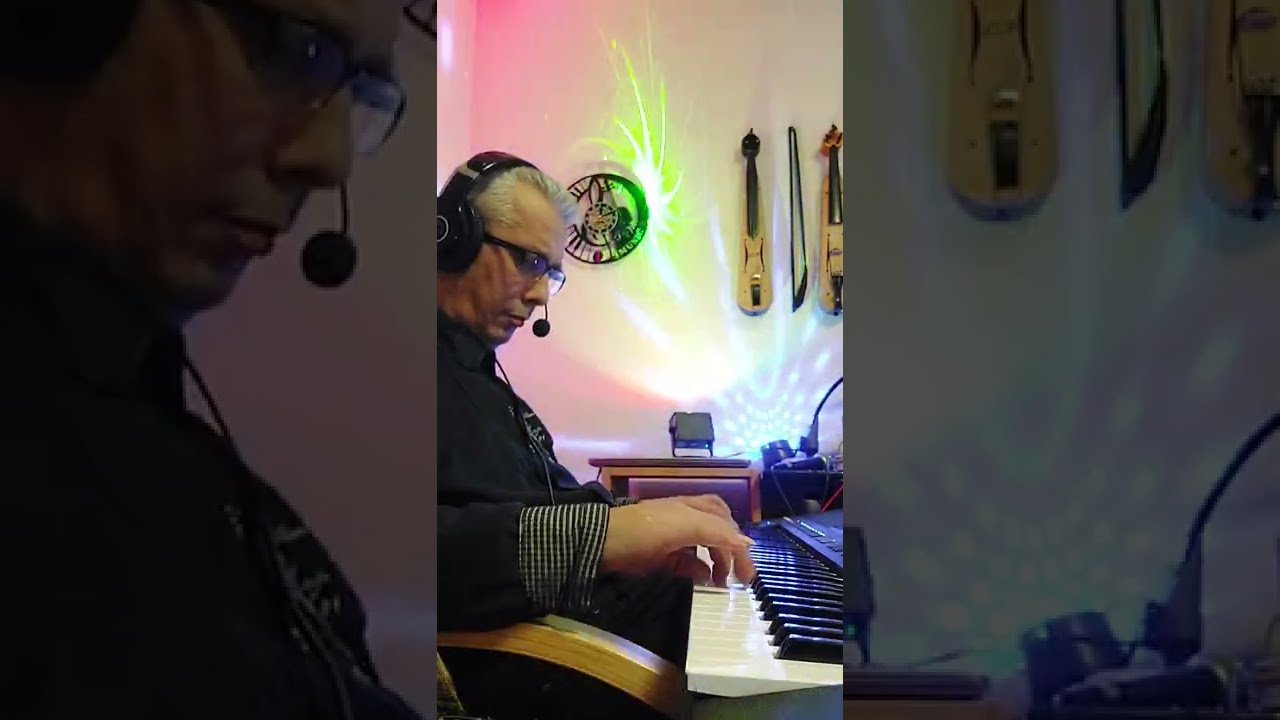 pontiako Potpourri yamaha a5000,  Improvisation Tasso S. Greece. Καλή ακρόαση φίλοι μου.