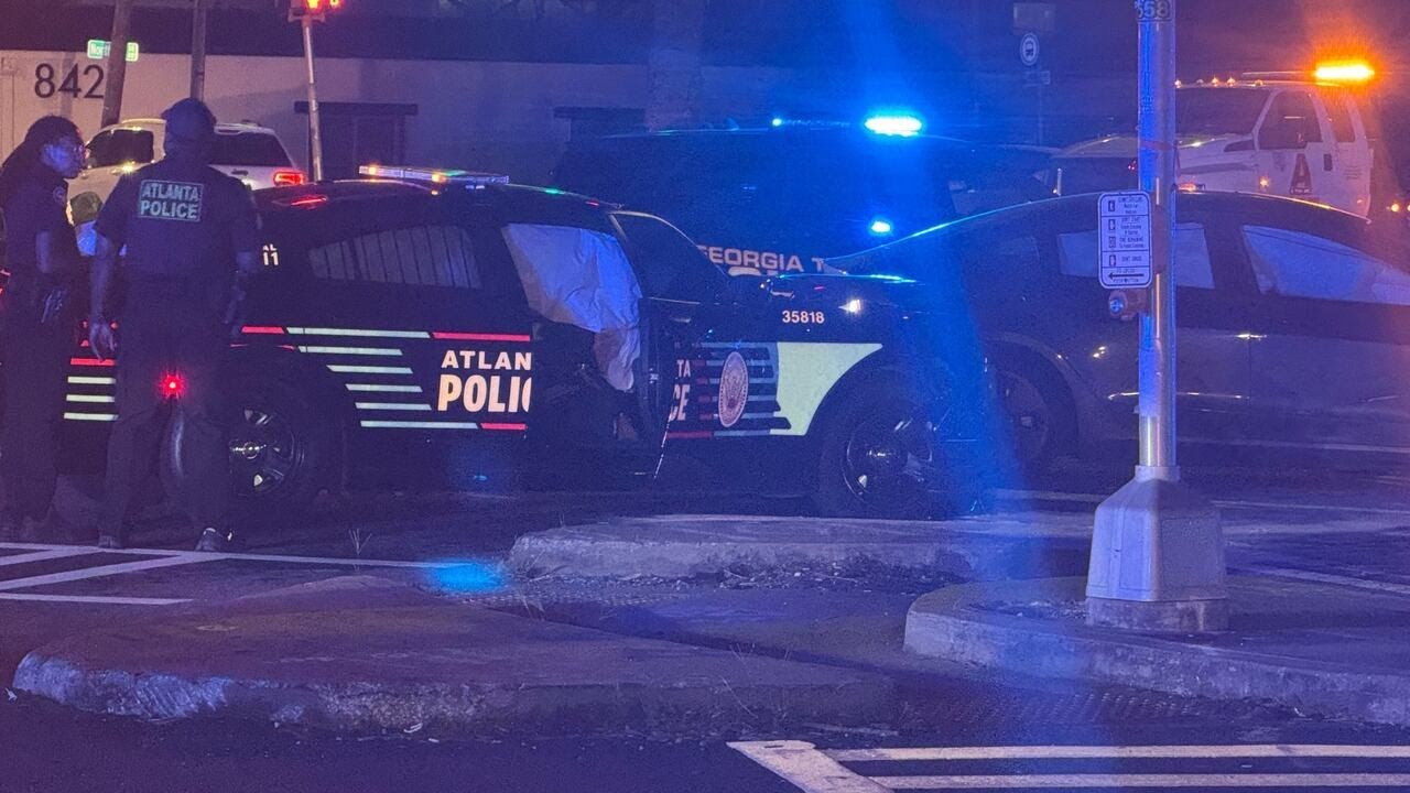 Driver charged with DUI after crashing into police patrol car in midtown Atlanta