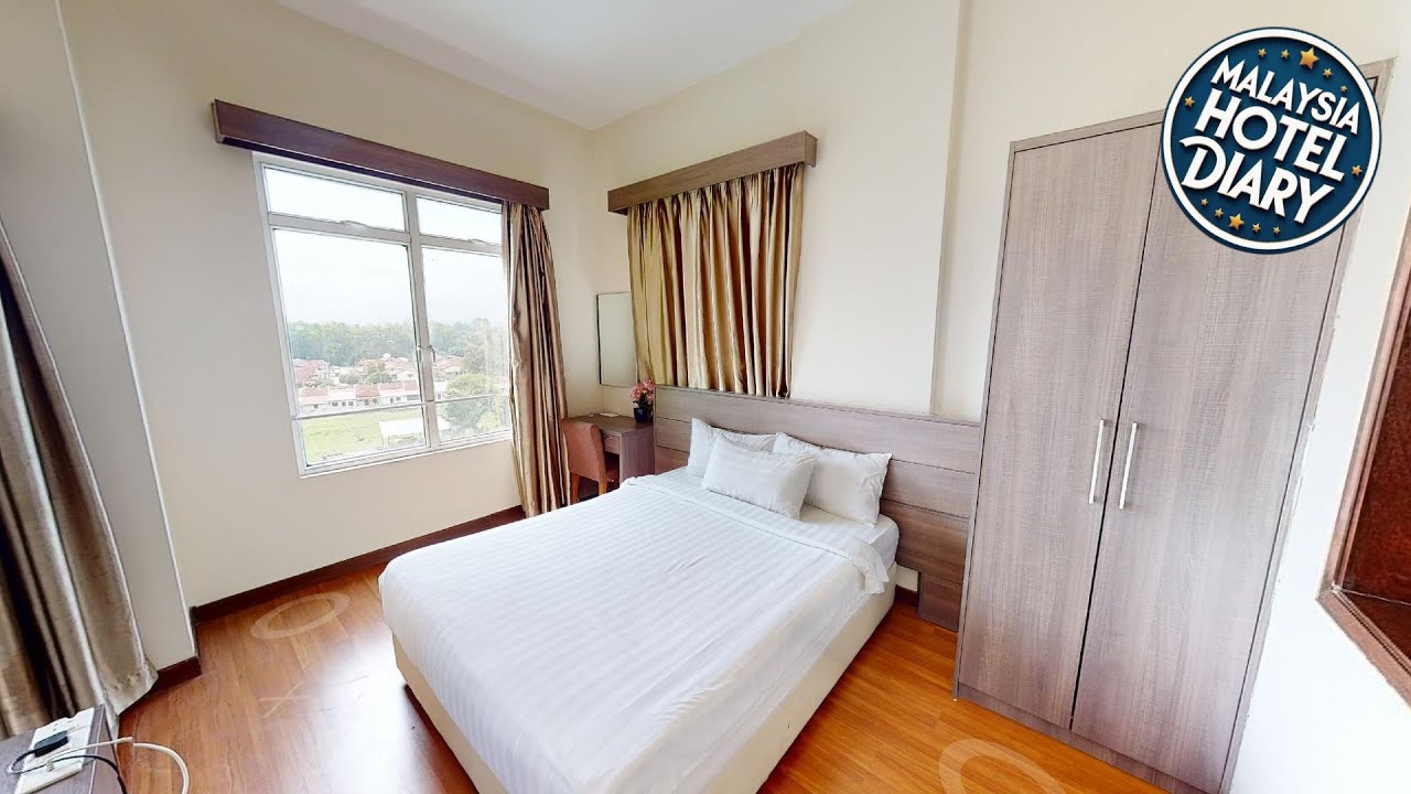 Bayou Lagoon Park Resort | Malacca, Malaysia | Hotel Review 🛏️
