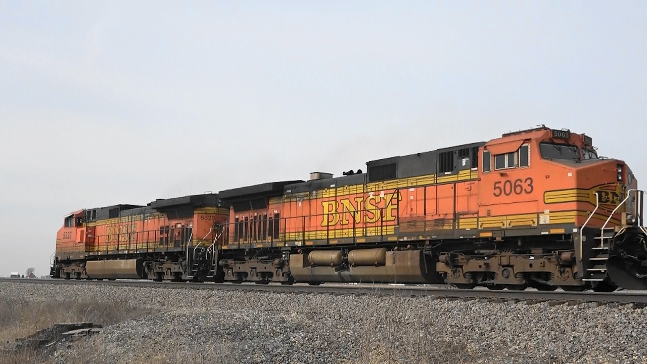 Three BNSF H2's Lead a Freight, Cameron, IL 2/9/26