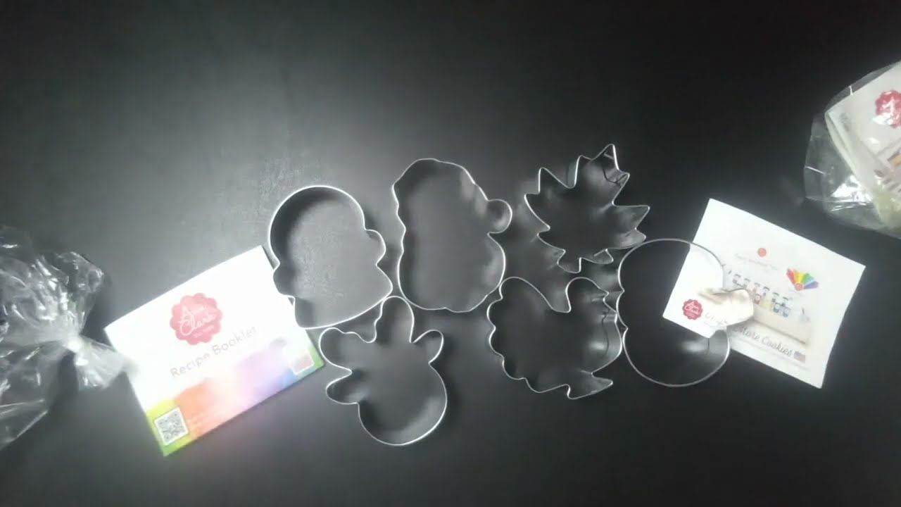 Ann Clark Cookie Cutters 🍪 #ad #cookies #baking #holidaycookies