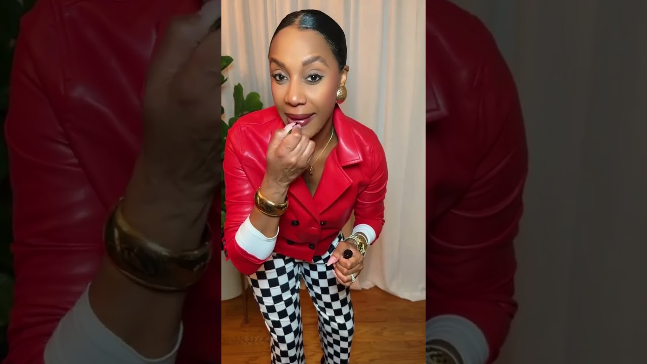 Step into spring in the Red Faux Leather Coat by @bnicolestyle, your must-have city piece 