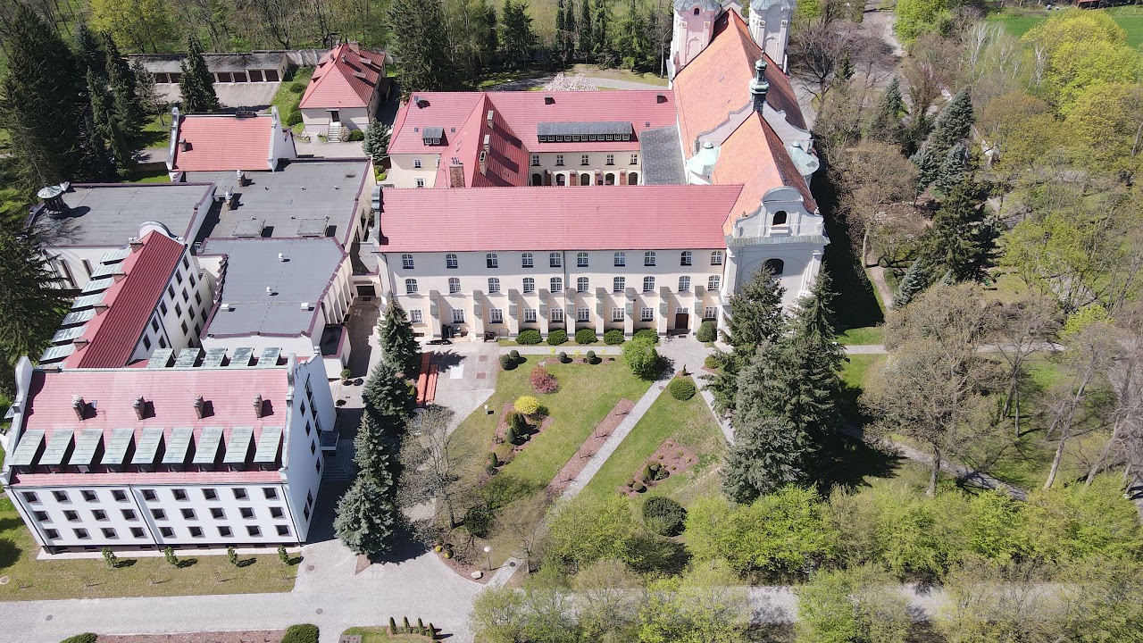 Obra Klasztor